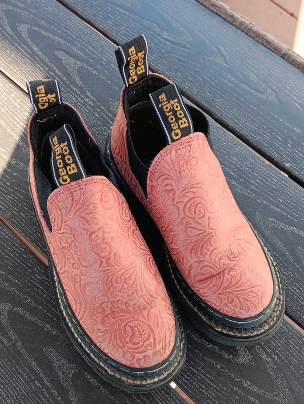 Georgia Boot Women's Embossed Pink Slip-On Loafers